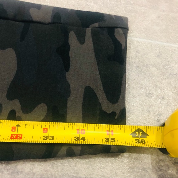 ❤️‍🔥GAP-NWOT❤️‍🔥Ladies Camouflage Pants❤️‍🔥Measurements in Photos❤️‍🔥 - Picture 13 of 16